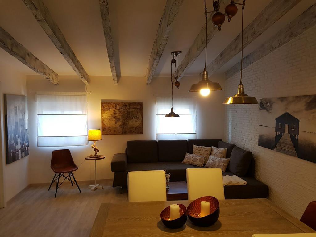 Apartamentos Madrid Centro B Екстер'єр фото